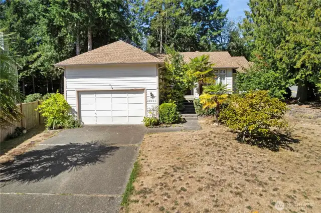 Front view of 2 car driveway