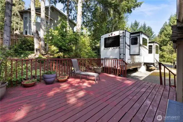 RV parking w/ pad