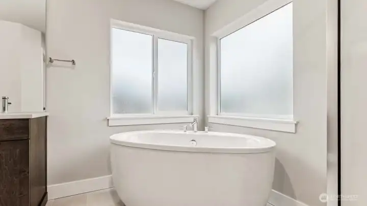 Photos are for representation only.  Features, colors and selections may differ from photograph. See site agent for details.