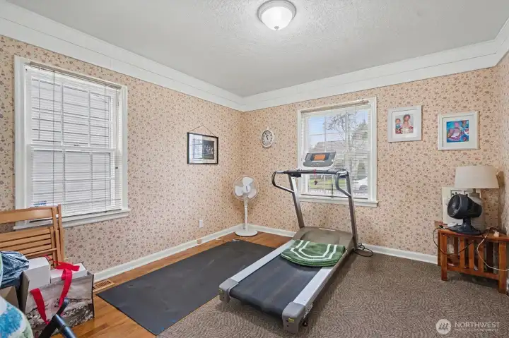 Main Floor 2nd Bedroom