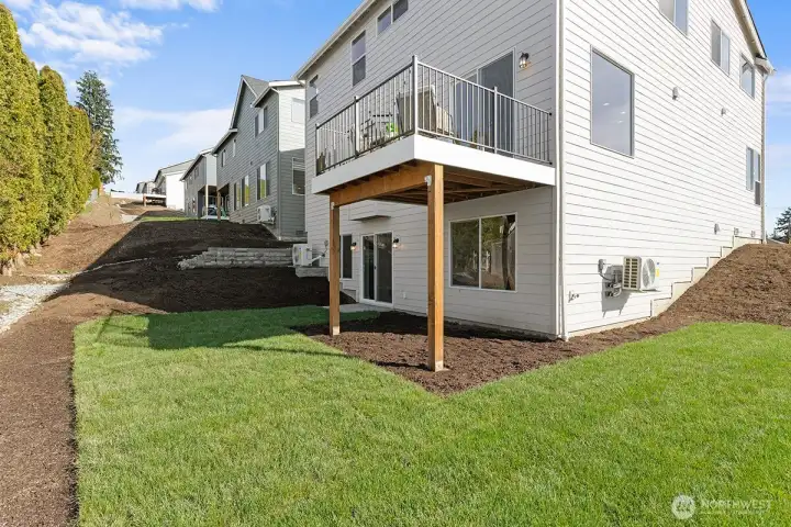 Photographs are for illustrative purposes only. Features, finishes, interior/exterior colors, landscaping and floorplan shown may vary from actual homes built.