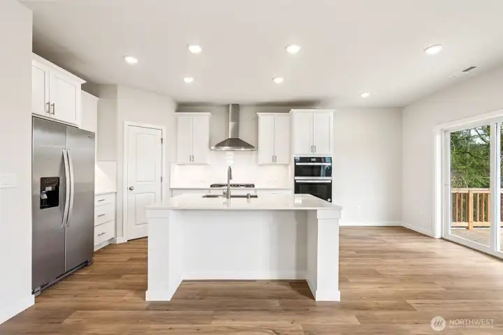 Disclaimer Secondary photos of same floor plan on different lot in different community: Photos are from another Warren, finishes, upgrades, and features may vary.