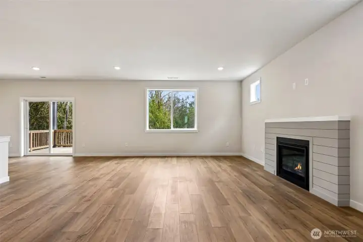 Disclaimer Secondary photos of same floor plan on different lot in different community: Photos are from another Warren, finishes, upgrades, and features may vary.