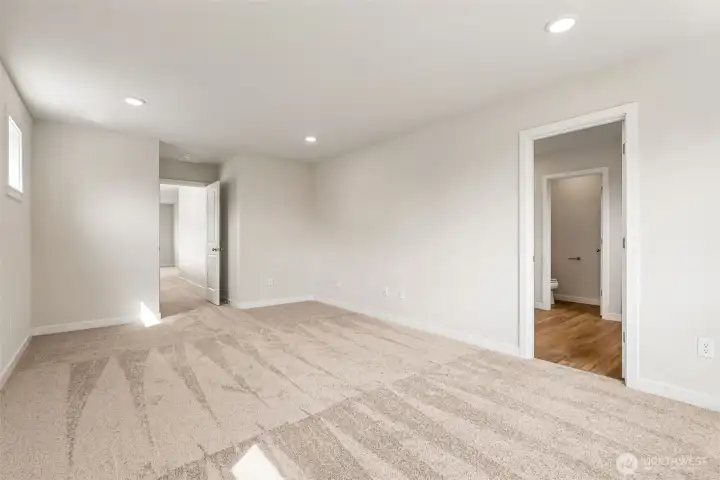 Disclaimer Secondary photos of same floor plan on different lot in different community: Photos are from another Warren, finishes, upgrades, and features may vary.