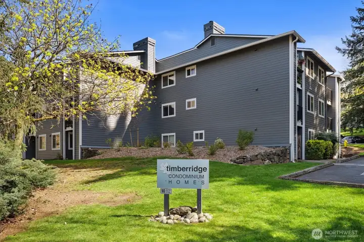 With an incredible walk score of 76...