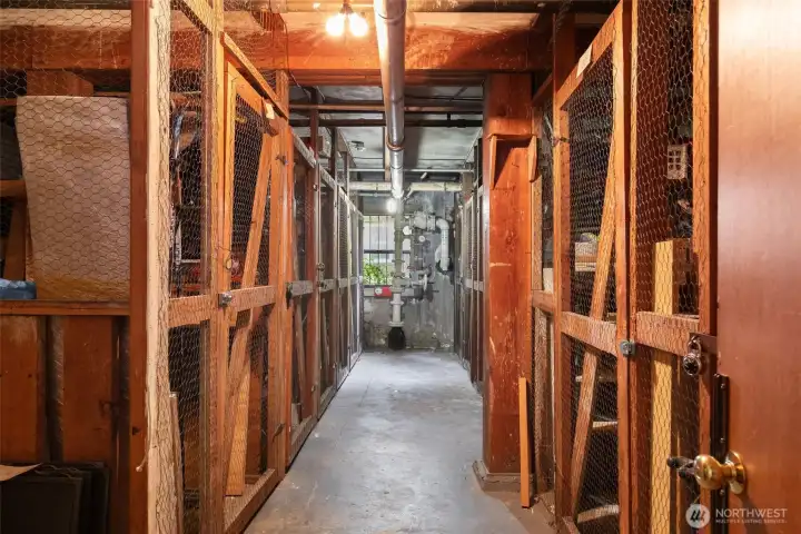 Large storage unit