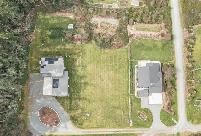 Clear, ready to go lot in great neighborhood on westside of Whidbey
