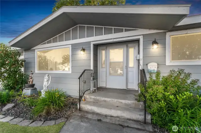 2112 S Crestmont Moses Lake home for sale
