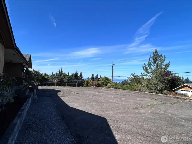 Loads of Parking!
