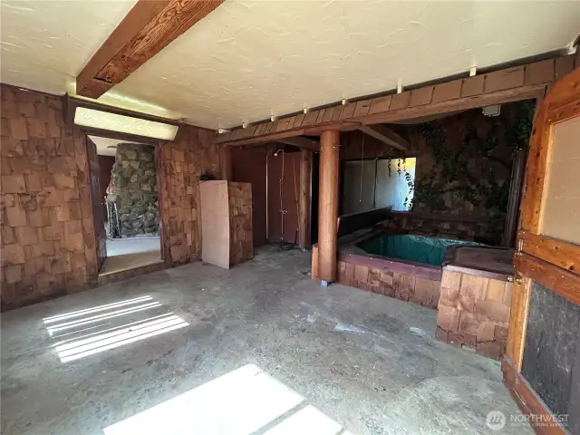 Backroom with home-built hot tub/shower sink/toilet - All cedar lined!