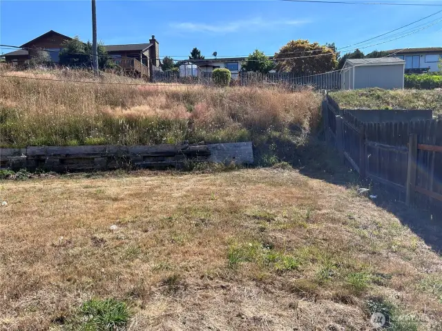 Slightly terraced hill in backyard
