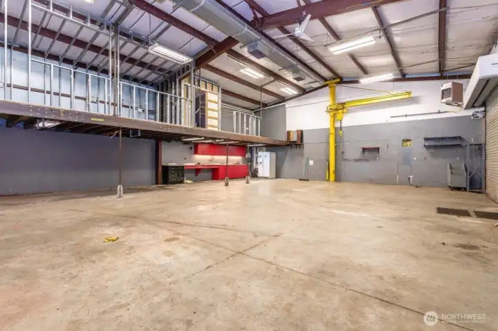 Lots of Space HIgh Ceiling