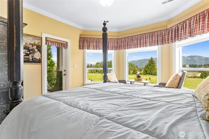 Guest suite w/ door to veranda