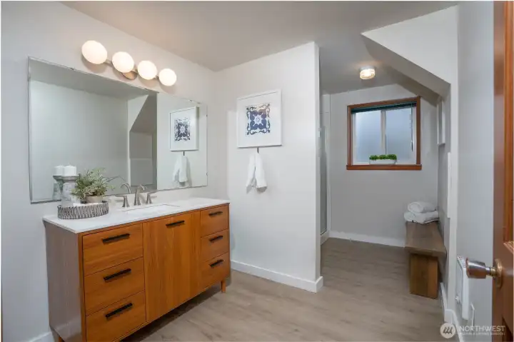 Giant refreshed lower level 3/4 bath