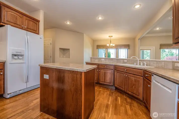 Good-size kitchen, with plenty of cabinets