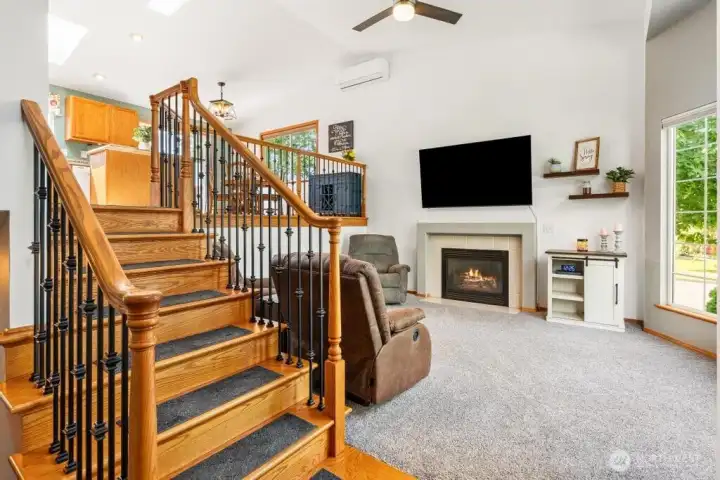 Beautiful staircase to upper/main level