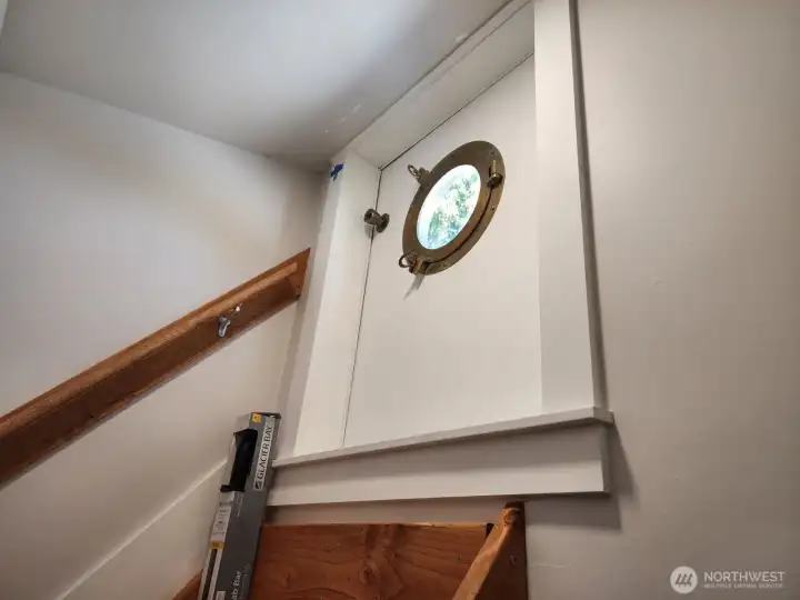 Entrance to upstairs deck