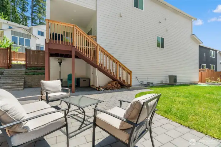 Step outside and soak it all in — a private backyard retreat perfect for relaxing, entertaining, or simply enjoying the best of Pacific Northwest outdoor living year-round.