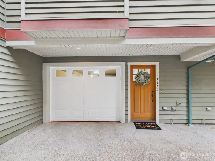 Townhome entry