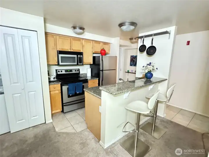 Bar/ island dining table.