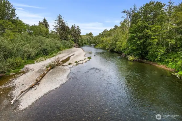 Gravel bar access for several parcels