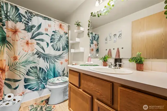 Full Bathroom Upstairs