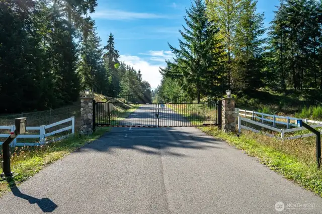 Here in Springer Hills a gated entrance offers peace of mind, and the real treasure is the wonderful community within. Friendly neighbors, quiet streets and a shared love of the outdoors make this a place where you'll feel right at home.