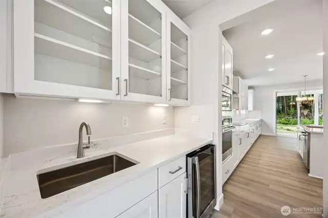 Photos of another Hastings. Ask about finish options.