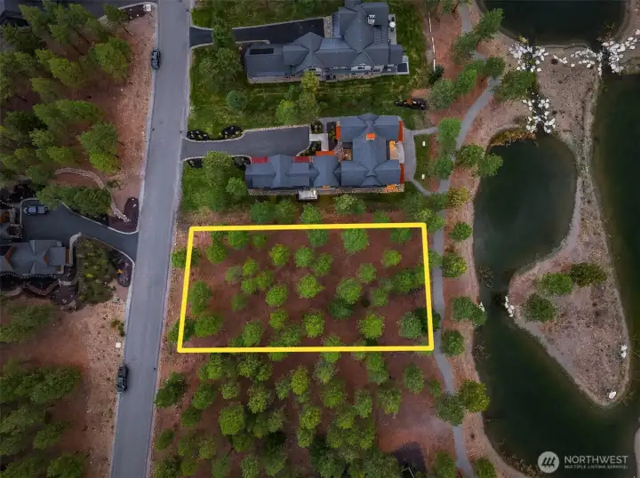Lot dimensions 107'x205'x97'x199'