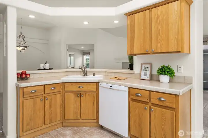 Breakfast bar is perfect for entertaining.