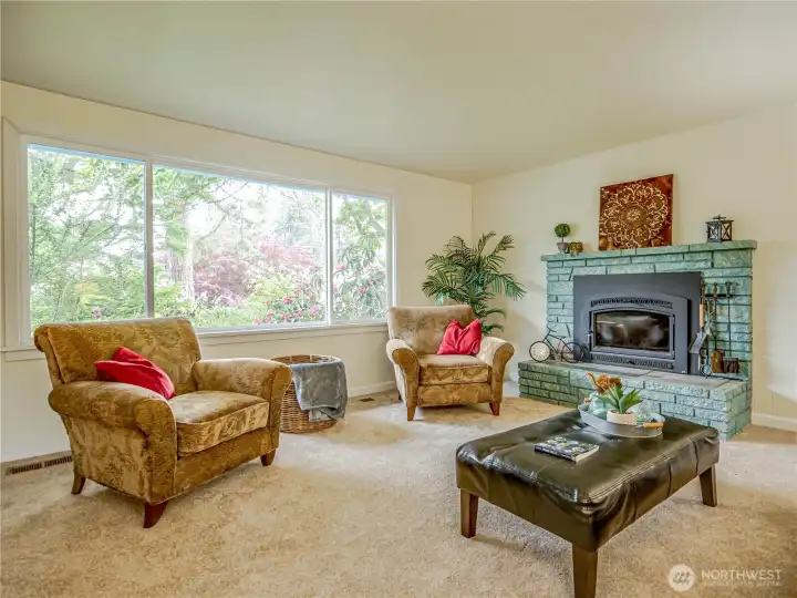 Brand new Carpet and LVP throughout.