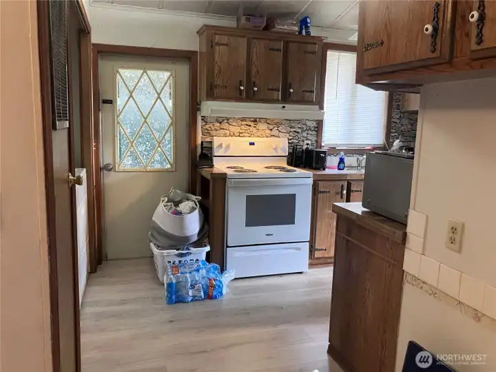 Kitchen & back enterance Kitchen & back enterance
