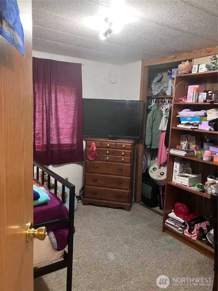 bedroom bedroom