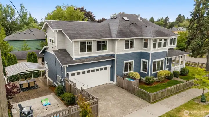 This is an unbeatable location, near the Alaska junction in the heart of West Seattle.