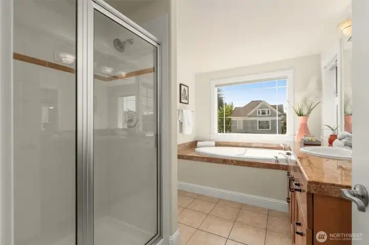 Spacious primary en suite bathroom