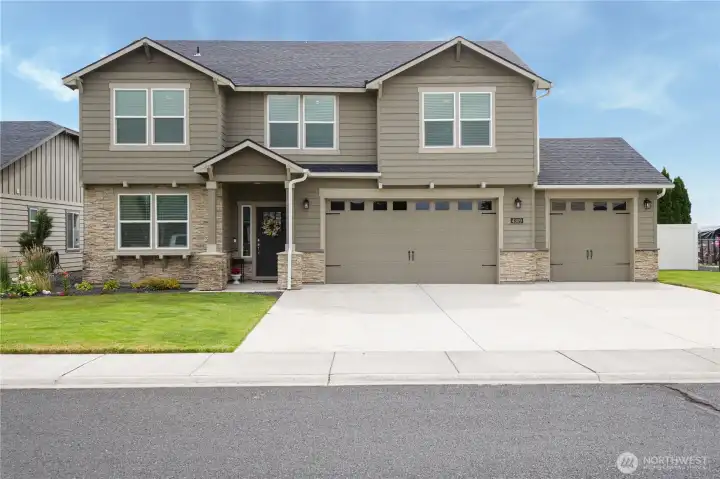 Located in one of Moses Lake's premier golf communities.