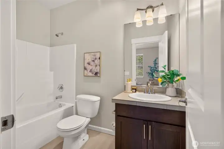 1 FLOOR BATH 1 FLOOR BATH