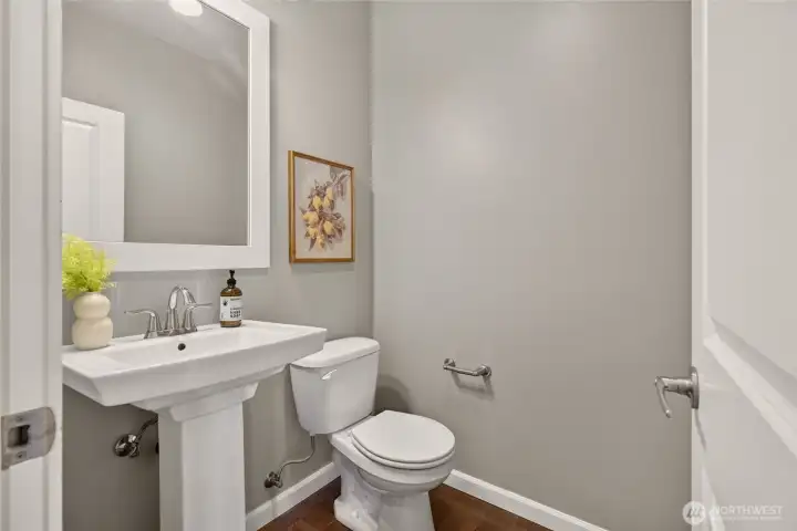 POWDER ROOM - 2ND FLOOR POWDER ROOM - 2ND FLOOR