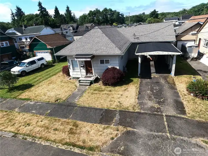 Single story convenience from above Single story convenience from above