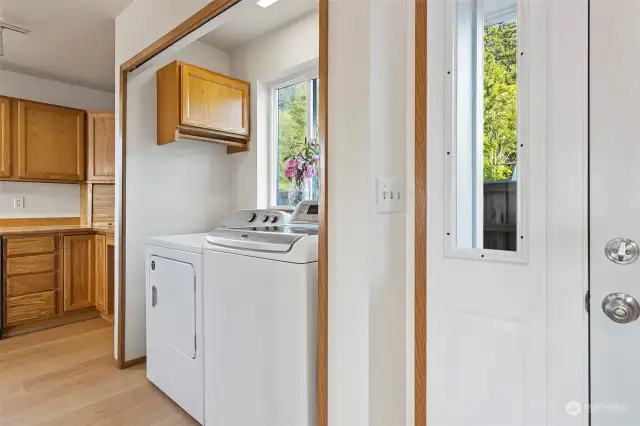 ~View of Front Door & Washer/Dryer~