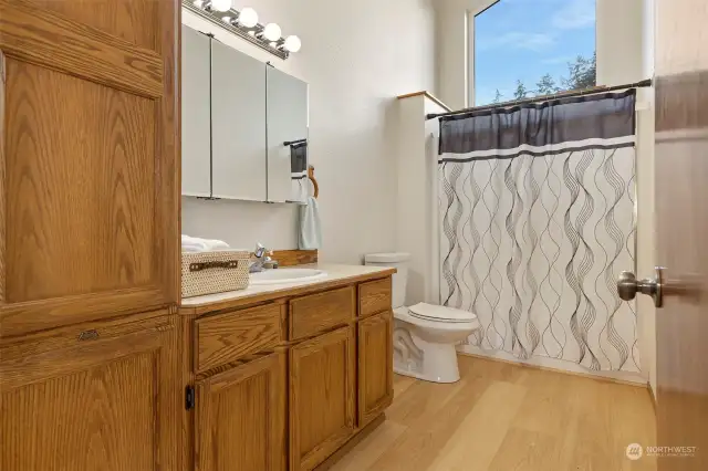 Full Bathroom w/ Vaulted Celings Upstairs!