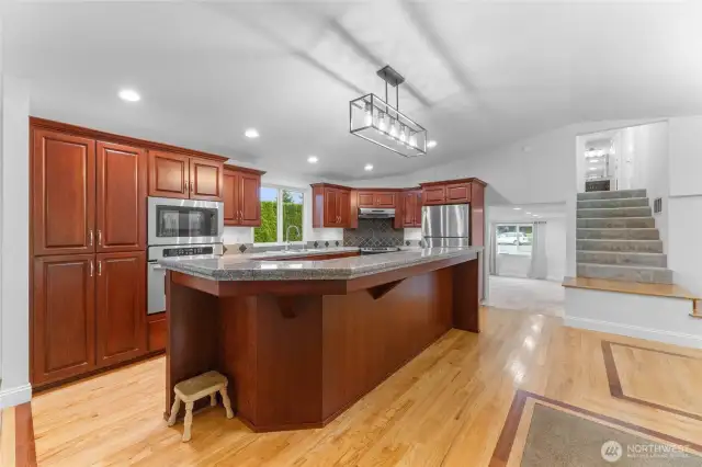 ~Stunning Custom Kitchen~