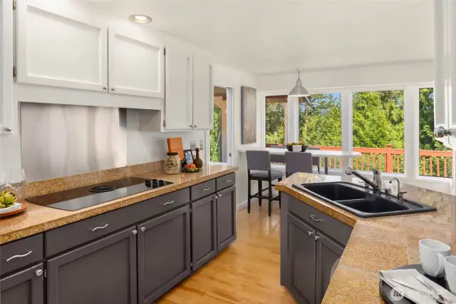 Kitchen & Breakfast Nook