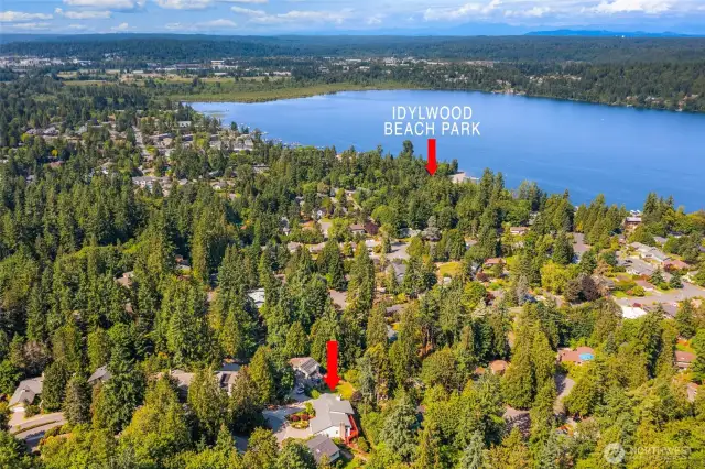 Walking path directly to Idylwood Beach Park - 7 minutes
