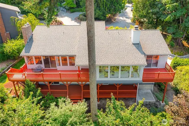 Multi Generation Living. 3,380sf. 5 beds. 2.75 bath. Private and Bright.