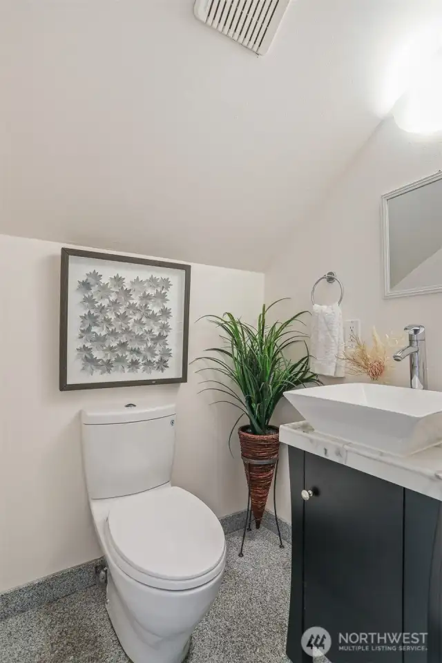 Updated half-bath ensuite.