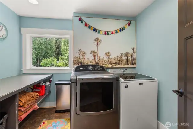 Upper laundry room