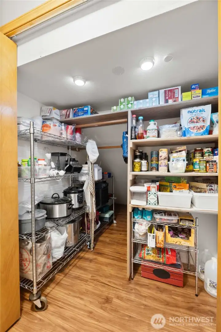 Walk in pantry.