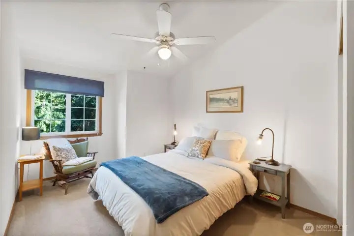 Third bedroom.