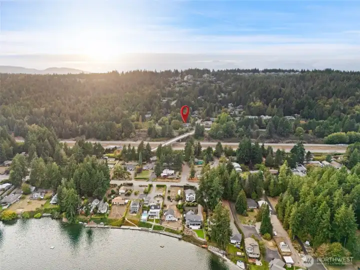 Central Location with easy access to Shopping, Restruants, Schools etc....